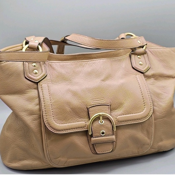 Coach Handbags - Coach 2006 Soho Tan Pebbled Leather Flap Shoulder Bag ONE DAY SALE!!!! 🎉🛍️👛🌺👑🎈